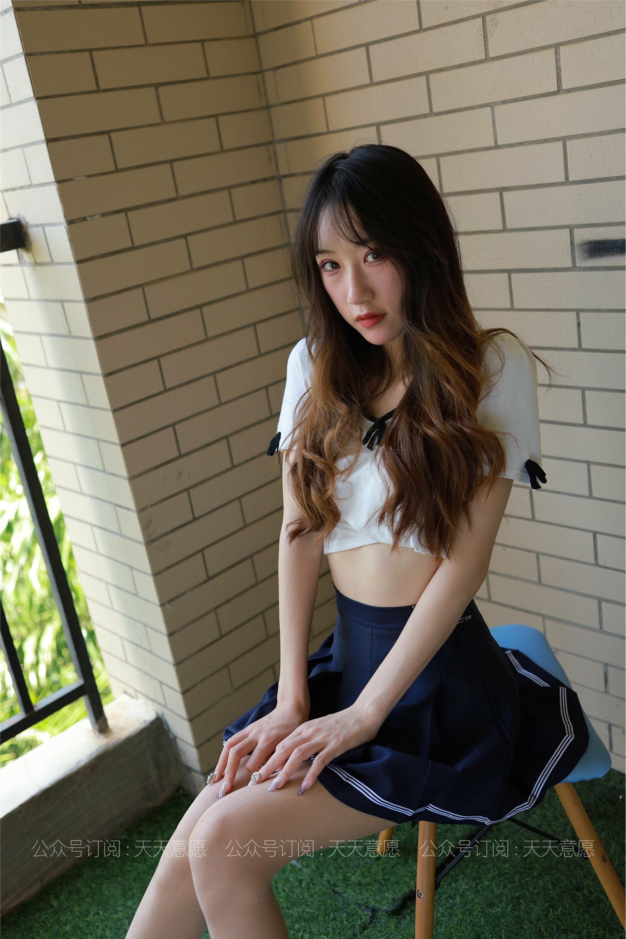 IESS - Model: Yi Yi, Girl with Long Legs